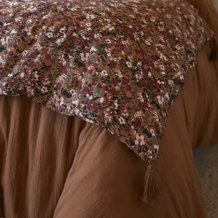 ADONIS - Chemin de Lit 90x200cm Gaze de Coton Brun Imprimé Fleur Détail 4 Pompons