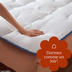 CASABEL surmatelas enveloppant 150x200 cm en microfibre respirante, ultra moelleux, anti-acariens, avec liseré bleu