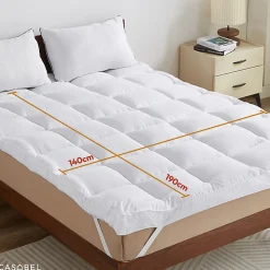 CASABEL Surmatelas Moelleux 140x190 cm Extra Epais Microfibre Respirante Antiderapant 4 Bandes Elastiques Anti Acariens