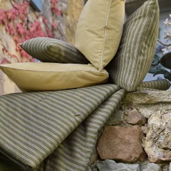 Chemin de lit coton lavé 80x200 cm LILI DÉCO vert kaki