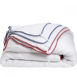 Couette 4 saisons 200x200cm 3 couettes en 1