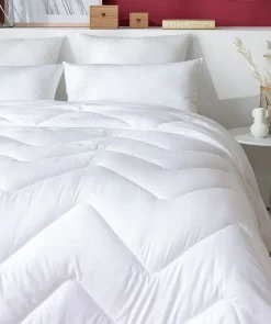 Couette anti-acariens chaude 220 x 240 cm polyester blanc