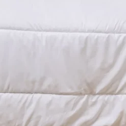 Couette Chaude 200x200cm ANTI-ACARIENS