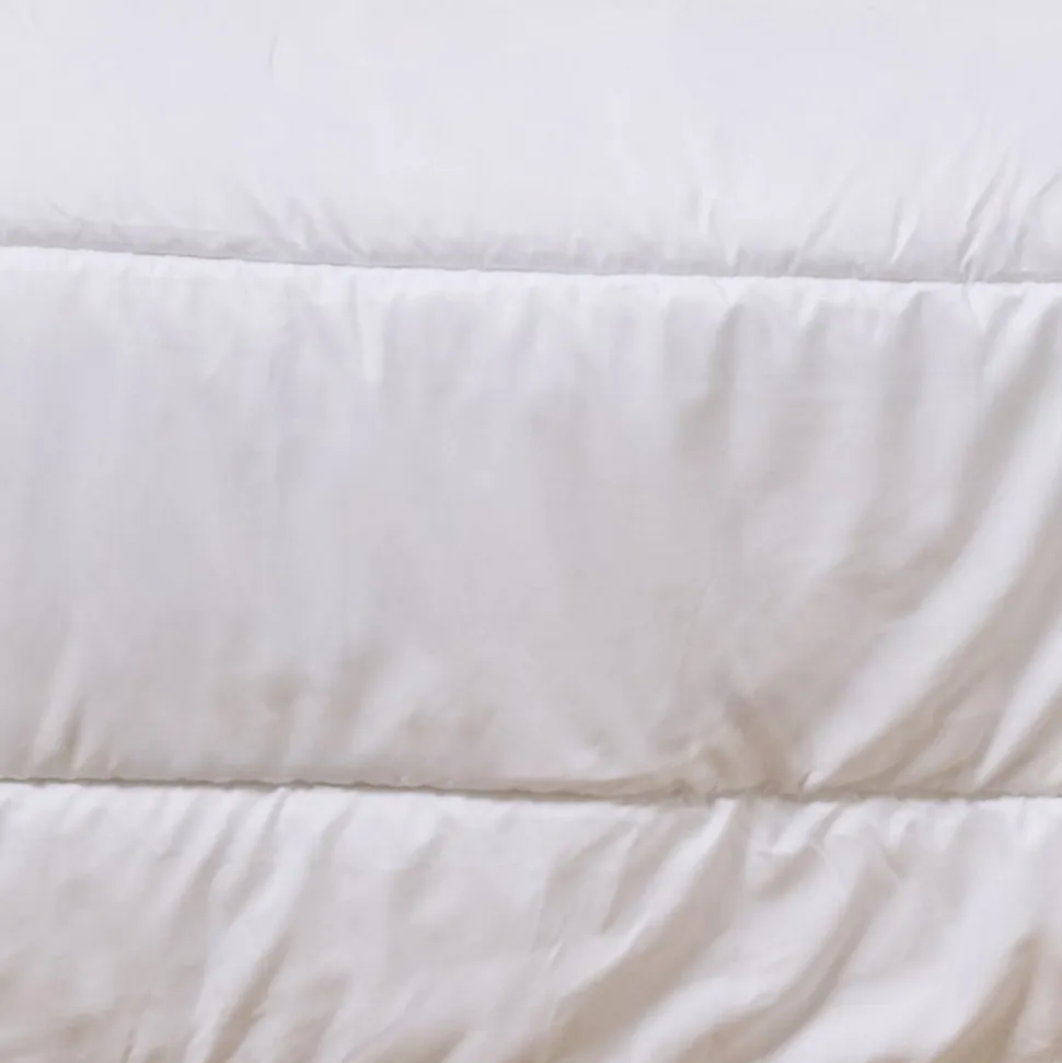 Couette Chaude 200x200cm ANTI-ACARIENS