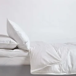 Couette de Luxe chaude spéciale hiver en duvet de canard 13.5 Tog - 260 x 220 cm - HOMESCAPES