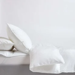 Couette hiver 260 x 220 cm en microfibre 13.5 Tog - HOMESCAPES