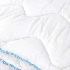 Couette hiver 140x200 cm HARMONIE garnissage fibre polyester 450g/m2