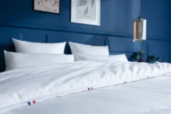 Couette élégante et chaude 200 x 200 cm en coton