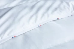 Couette élégante et chaude 200 x 200 cm en coton