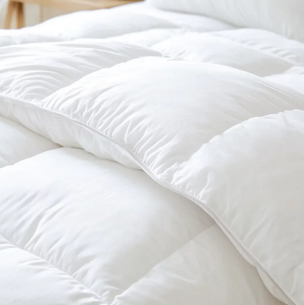 Couette naturelle - Tempérée - 50% duvet 250 g/m² 260x240 cm AVORIAZ