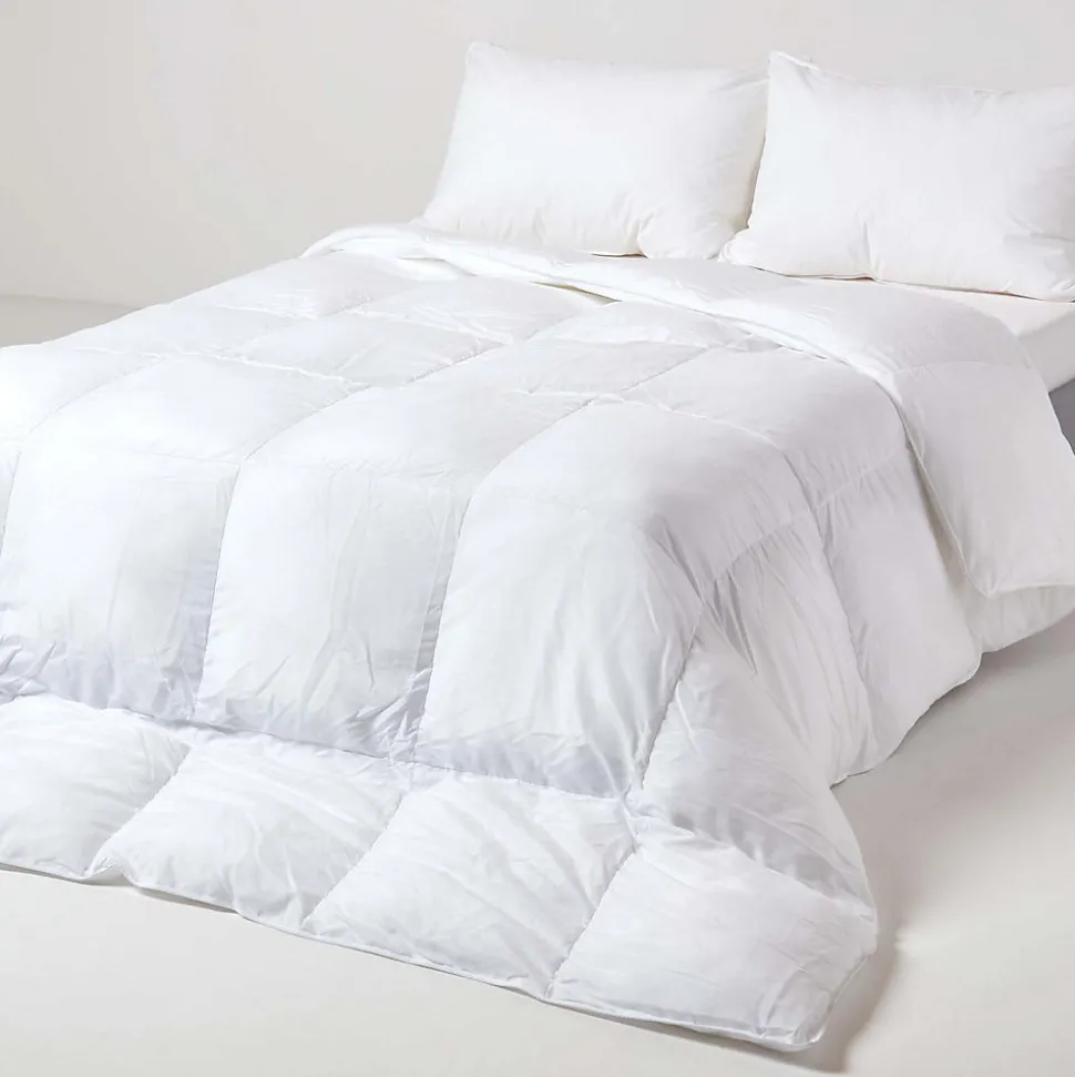 Couette tempérée 260 x 220 cm en microfibre 10.5 Tog - HOMESCAPES