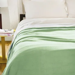 Couverture polaire luxe 240x260 cm 100% polyester 430g/m2 NARVIK Vert Tilleul