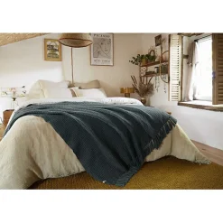 Couvre lit à franges nid d'abeille 