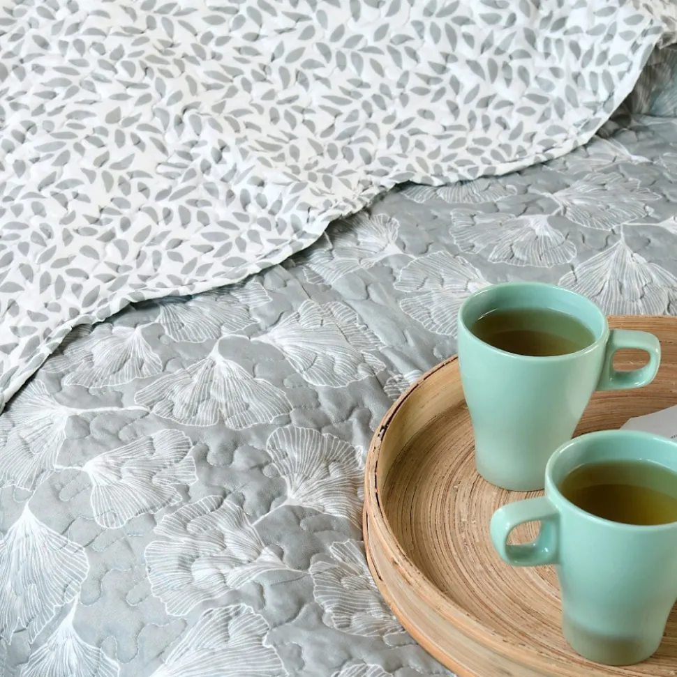 Couvre lit boutis réversible 240x220 avec 2 taies NOVA