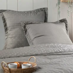 Couvre lit boutis réversible 240x220 avec 2 taies CLEO