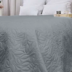 Couvre-lit à dessin floral - 240 x 220 cm