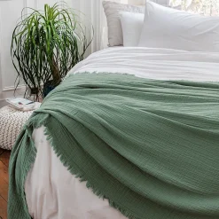 Dessus de lit 180x250 cm BREHAT 100% gaze de coton vert lichen