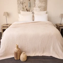 Dessus de lit 270x250 cm en coton lavé SEVILLE blanc latte