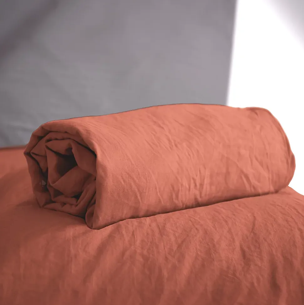 Drap housse uni 160x200 cm MILA polyester micro lavée rouge terracotta