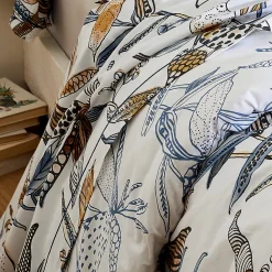 Drap plat aux fleurs exubérantes (280x310 cm - Blanc)