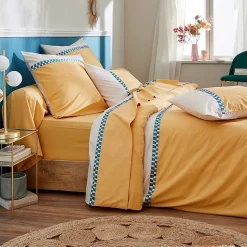 Drap plat en percale avec galon géométrique (240x310 cm - Jaune)