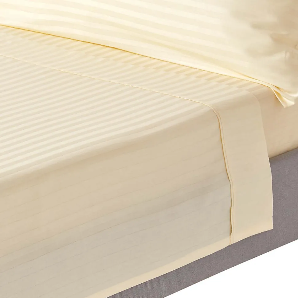 Drap plat satin rayé en coton égyptien 330 fils jaune pâle, 240x275 cm - HOMESCAPES