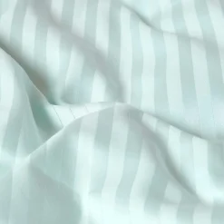 Drap plat satin rayé en coton égyptien 330 fils bleu, 180x290 cm - HOMESCAPES