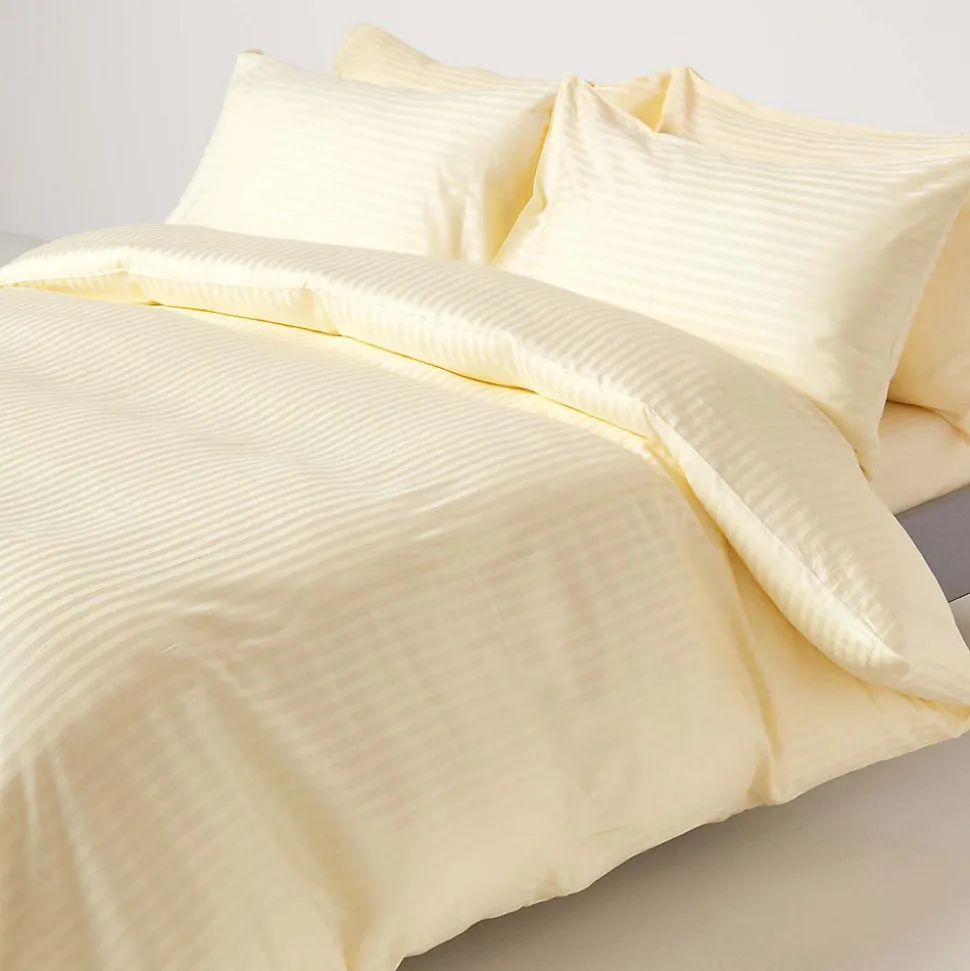 Drap plat satin rayé en coton égyptien 330 fils jaune pâle, 230x255 cm - HOMESCAPES