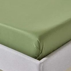 Drap plat uni en coton égyptien bio 400 fils vert mousse, 240x300 cm - HOMESCAPES