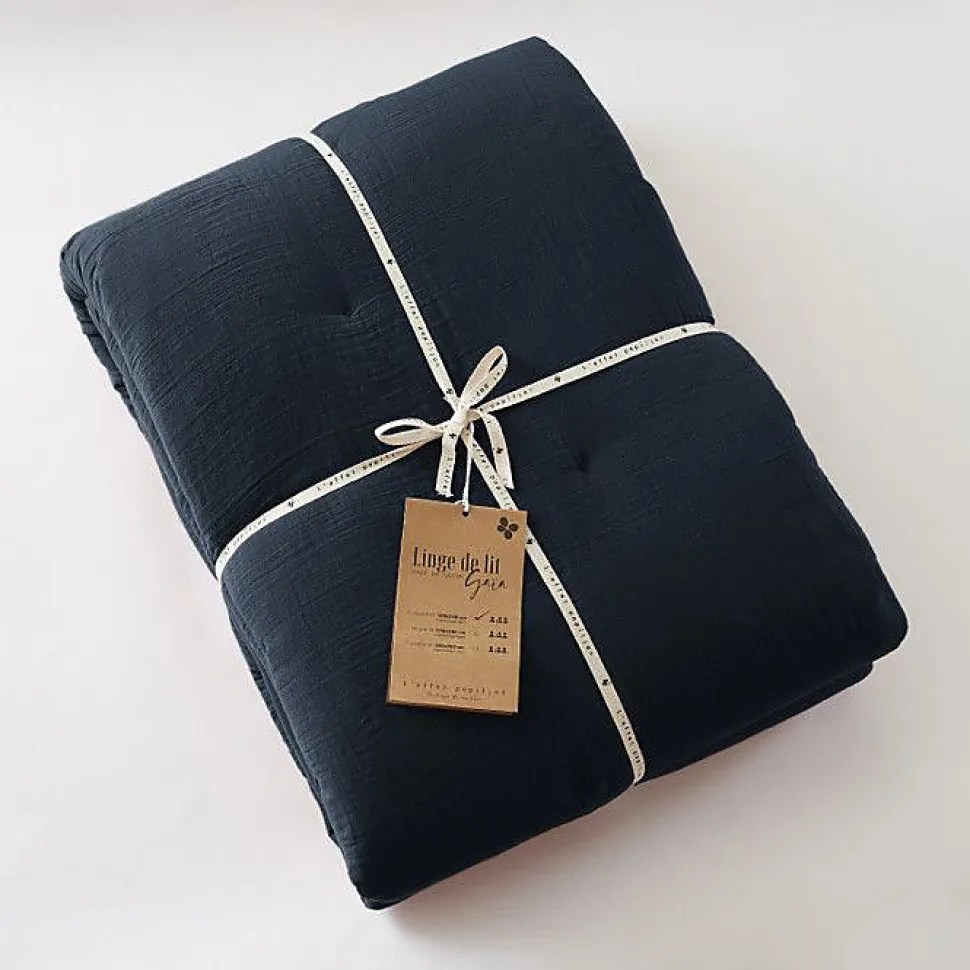 Edredon ou Bout de lit "Gaïa" toutes dimensions "Gaze de Coton" l'Effet Papillon - Gaia Minuit - 180 x 240 cm