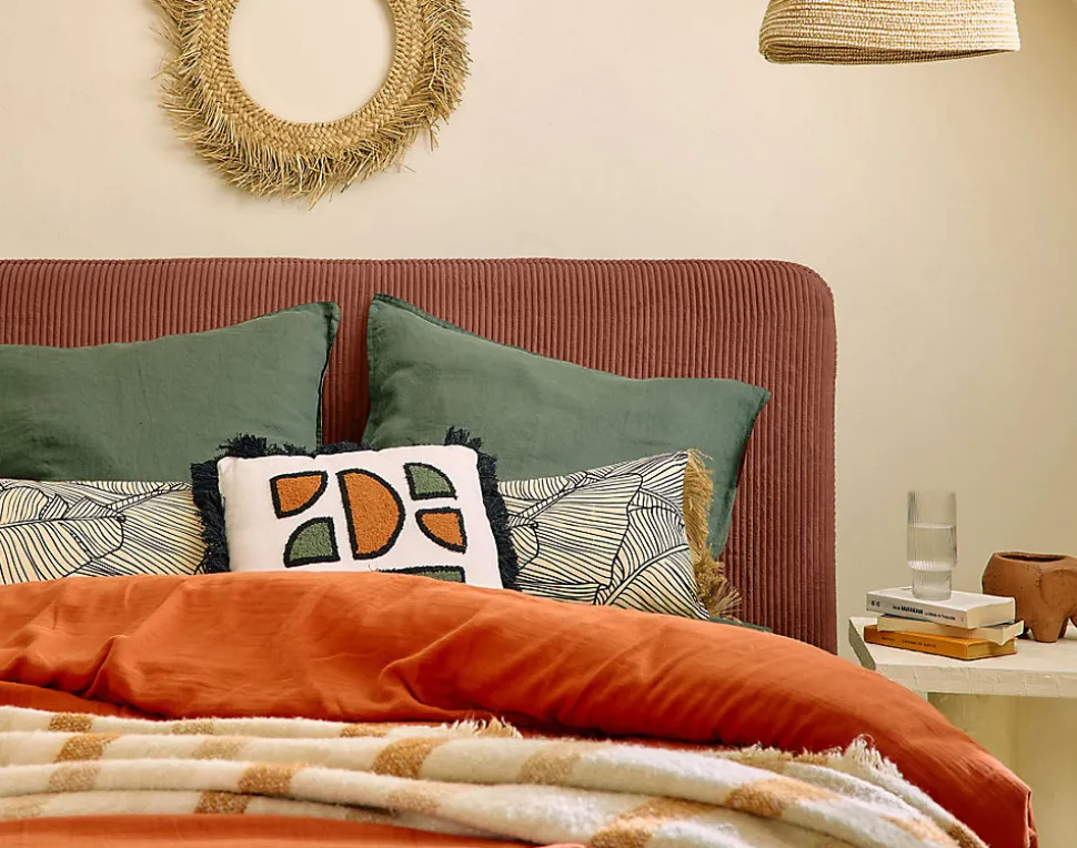 Goyave - lit coffre - 140x190 - en velours côtelé - sommier inclus - Best Mobilier