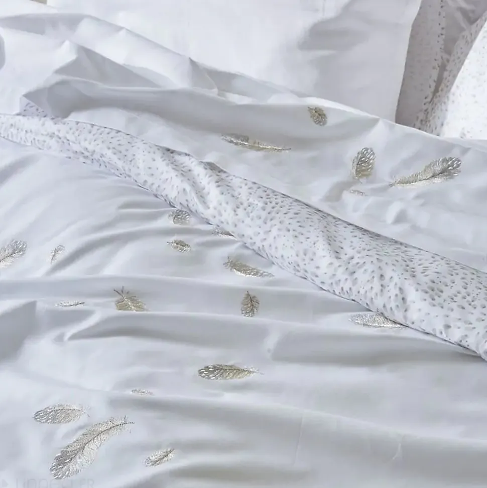 Housse de couette brodée 200x200 cm en satin de coton NINA blanc