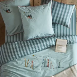 Housse de couette brodée 240x220 cm en percale de coton PASSE MONTAGNE bleu givré