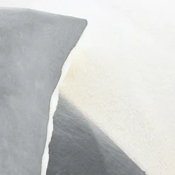 Housse de couette 260x240 + 2 taies Chaude et douillette grise