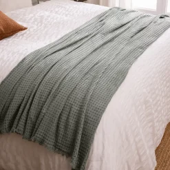 Jeté de lit Widdy coton 130x180cm vert céladon - Atmosphera