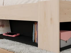 Lit 140 x 190/200 cm avec tête de lit et rangements - Coloris : Naturel et noir - KINSELIA