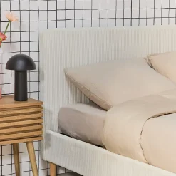 Lit avec sommier à lattes et tête de lit. L 202 x P 148 x H 89cm. blanc. finition velours côtelé (grosse côte)