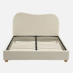 Lit avec sommier à lattes et tête de lit. blanc finition bouclette. L203 x P148 x H97cm