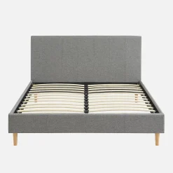 Lit avec sommier à lattes et tête de lit. finition tissu. gris clair. L 202 x P 148 x H 89cm