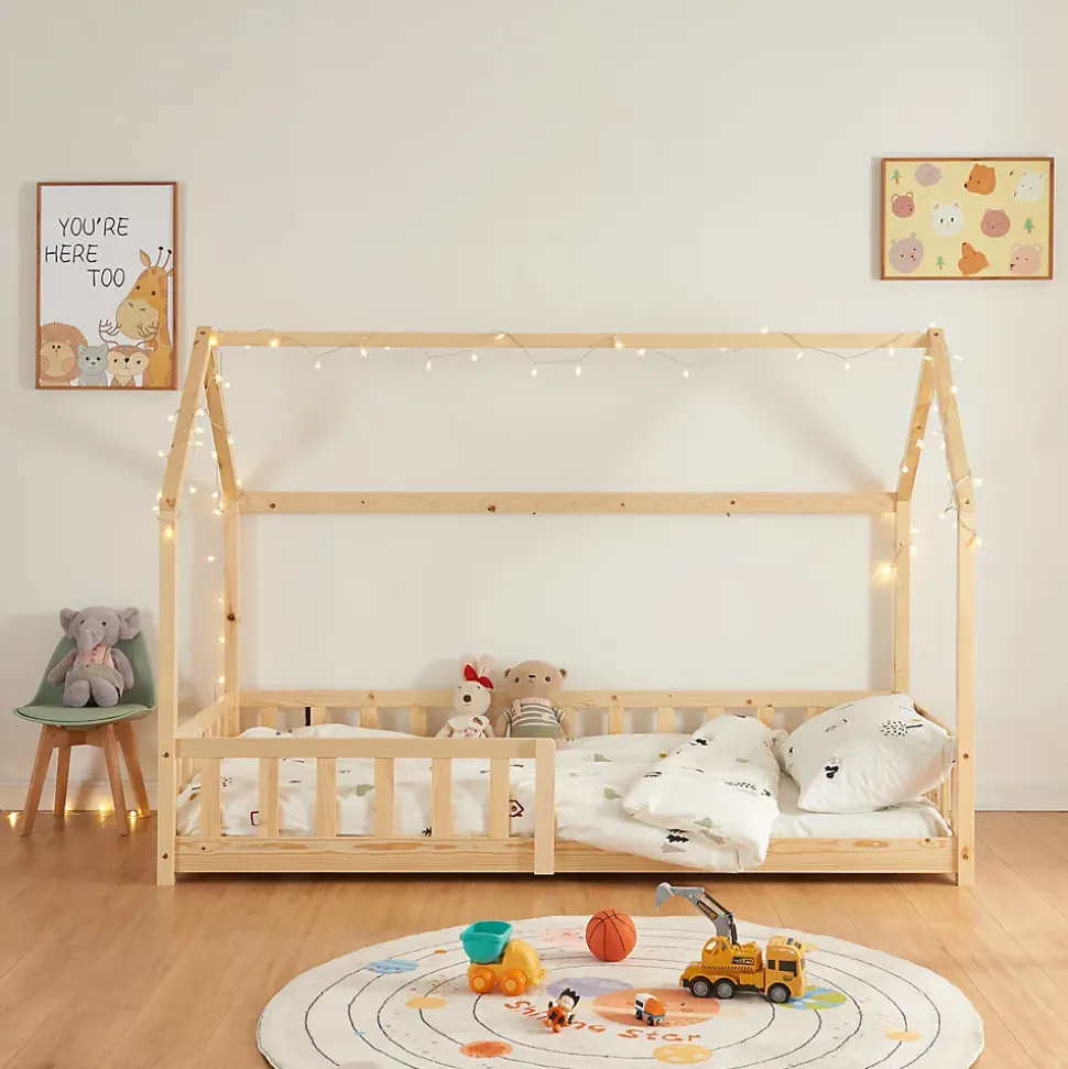 Lit cabane Hesel pour enfants bois de pin 90 x 200 cm naturel en.casa