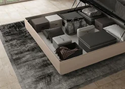 Lit coffre capitonné simili cuir gris tourterelle Antea 180x200