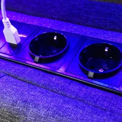 Lit Déco 160 x 200 Cm - Lit Double avec Chargement USB et LED - Bois Massif, Lin et Métal - Sans Matelas - Gris