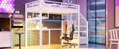 Lit mezzanine 90x200 cm avec bureau intégré, étagères et marche de rangement, structure métal blanche