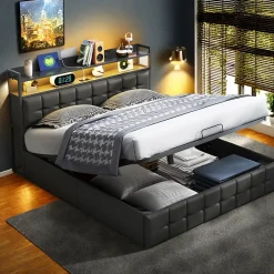 Lit multifonction 140x200 cm en cuirPolyuréthanenoir avec LED RGB, coffre hydraulique, prises intégrées et chargeur européen
