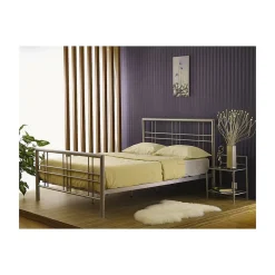 Lit PAXOS 160x200 cm en métal coloris gris argenté avec sommier.