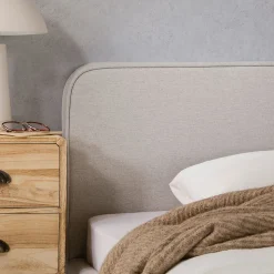 Lit simple BELARTI 90 x 190 cm rembourré, revêtement en tissu - Gris clair