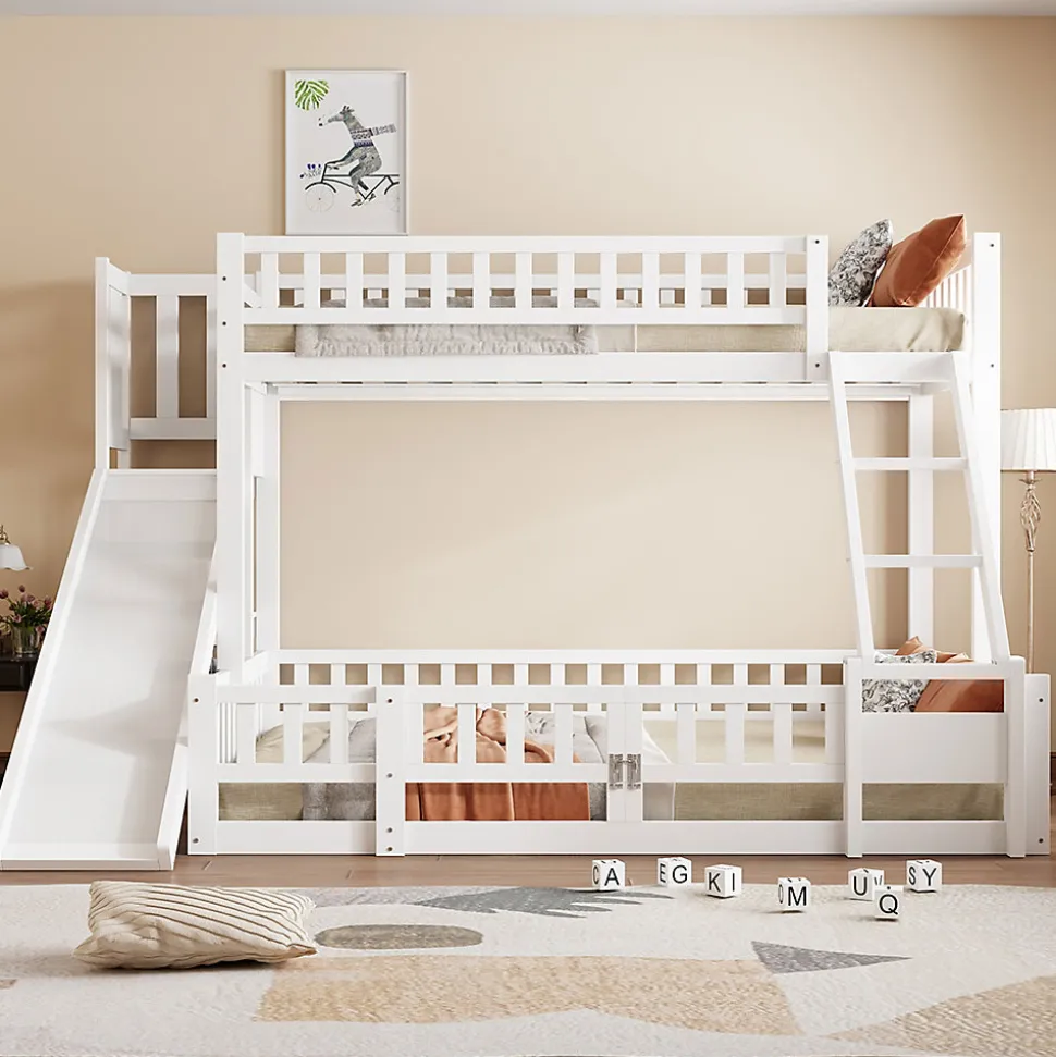 Lit superposé 140x200 cm avec toboggan ludique et étagères intégrées, structure en pin et MDF blanc