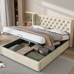 Lit 160x200 cm avec coffre et tête de lit haute capitonnée style Chesterfield en velours beige, cadre solide