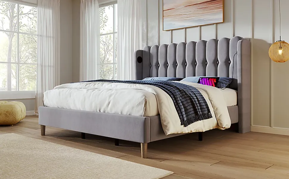 Lit 140x200 cm avec rangement d'appoint et tête de lit tapissée en lin gris, charge USB-C intégrée