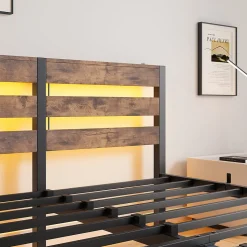 Lit 140x200 cm avec rangement sous le lit et éclairage LED RGB, cadre métal et surface boisée noir brun